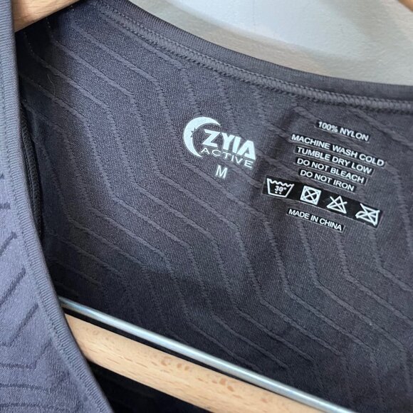 Zyia Active Nylon Tank- Size‎ M - Picture 2 of 4
